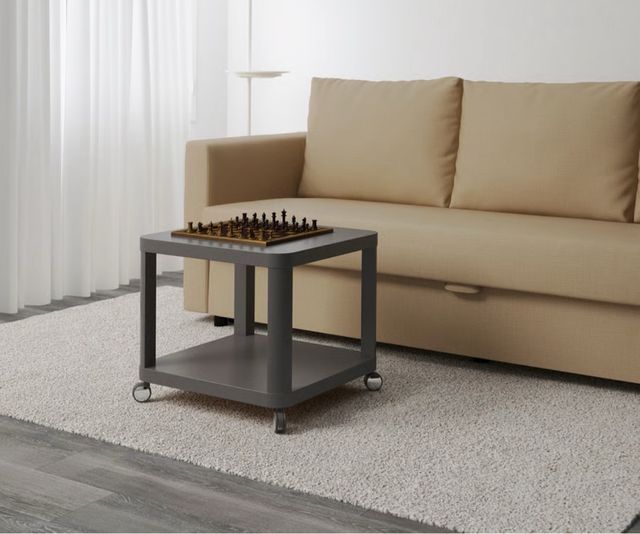 Mesita auxiliar Ikea