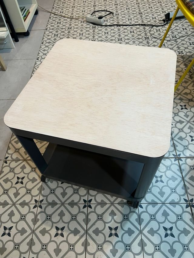 Mesita auxiliar Ikea