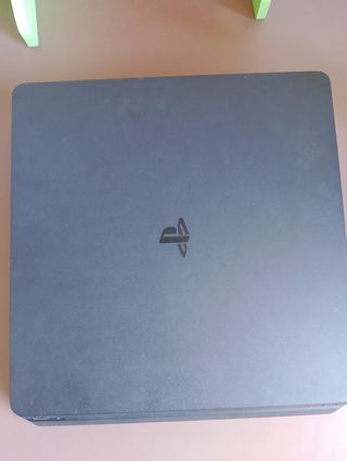 Consola Sony PS4 Negra