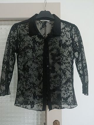 Camisa encaje Stradivarius Talla S