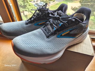 Brooks Launch 10 Scarpe Running Taglia 42.5 Grigio