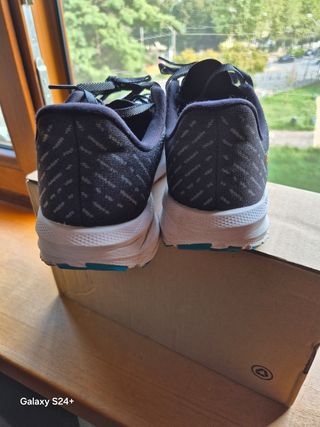 Brooks Launch 10 Scarpe Running Taglia 42.5 Grigio