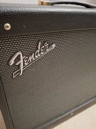 Fender Mustang GTX100