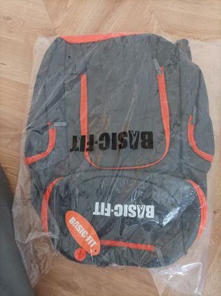 Mochila Basic Fit gris y naranja