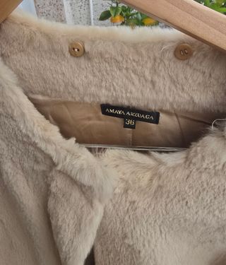 Abrigo Amaya Arzuaga piel beige T.36