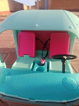 Caravana L.O.L. Surprise! OMG Glam N Go Camper