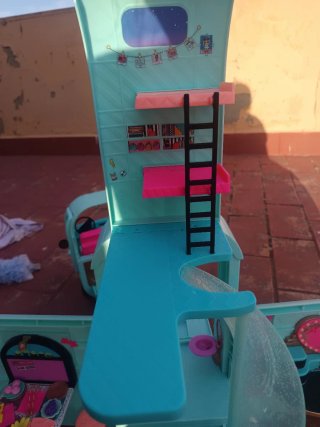 Caravana L.O.L. Surprise! OMG Glam N Go Camper