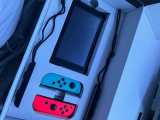 Nintendo Switch Azul y Rojo