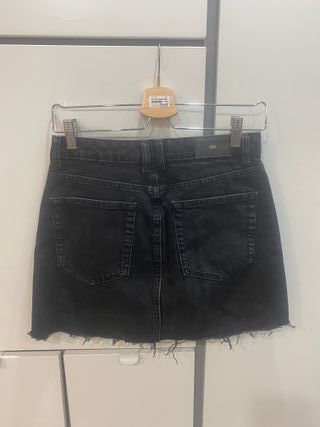 Minifalda vaquera ZARA negra