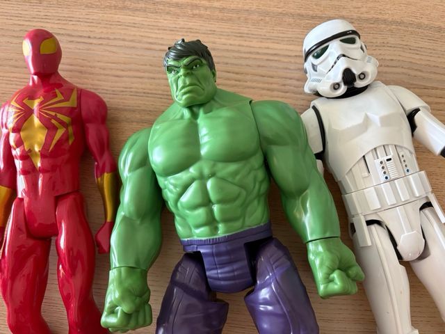 Lote Figuras Acción: Spiderman, Hulk, Soldado Imp.