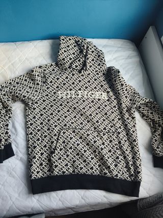 Sudadera Tommy Hilfiger con capucha y logo