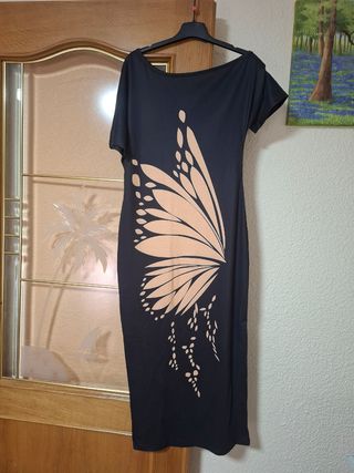 Vestido largo negro con estampado mariposa