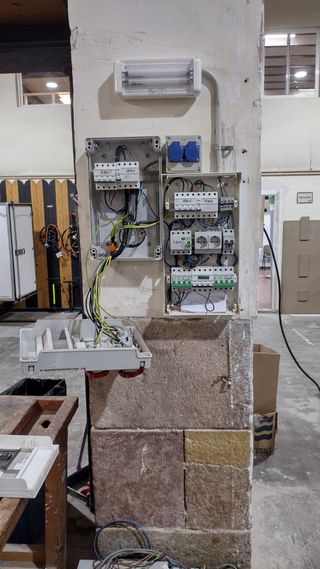 Electricista, manitas