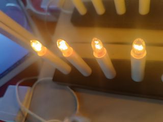 Lámpara de velas LED negra y blanca