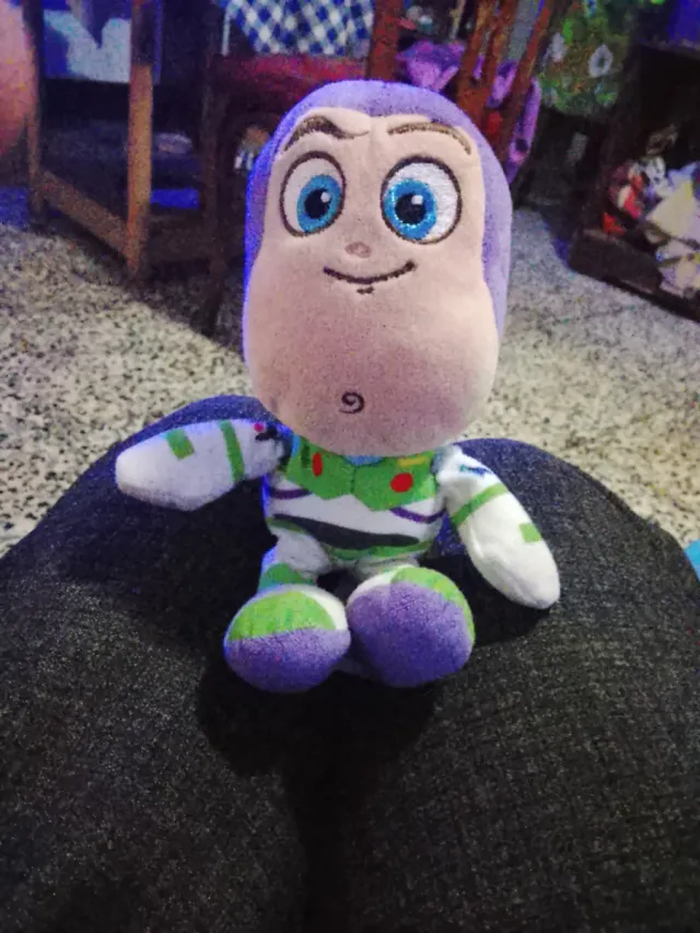 Muñeco Buzz Lightyear pequeño