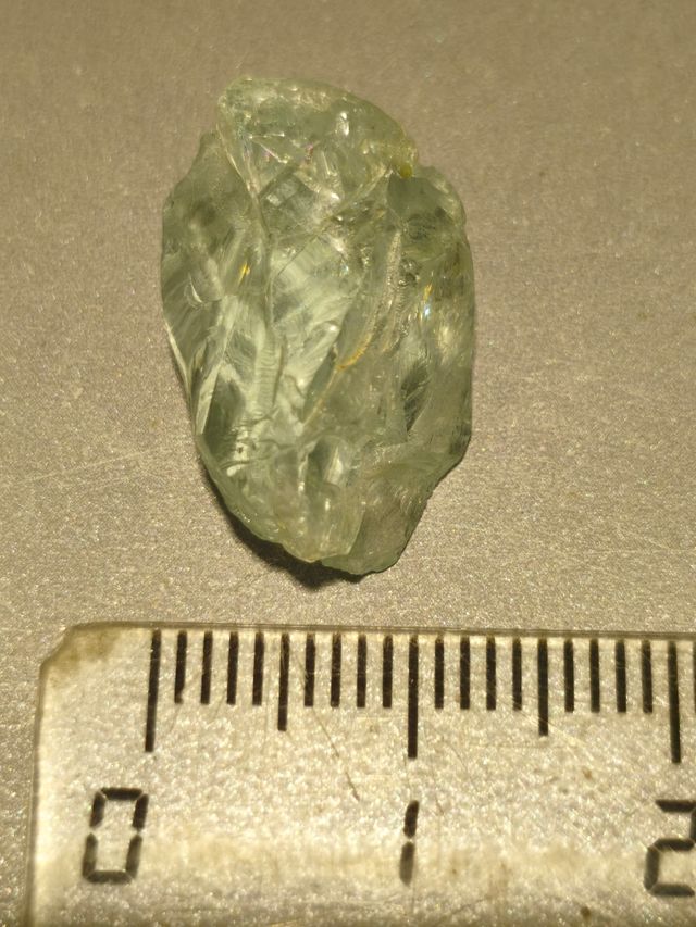 Aguamarina natural sin tallar