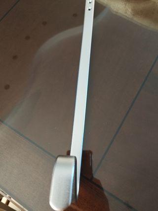 Staffa cromata elegante per attaccapanni