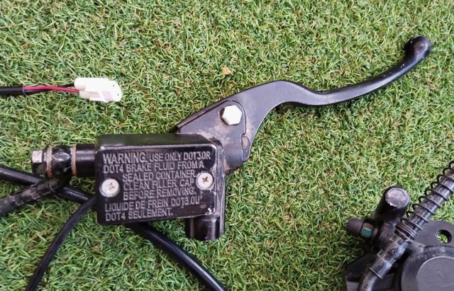 Frenos Sunra Delantero y Trasero