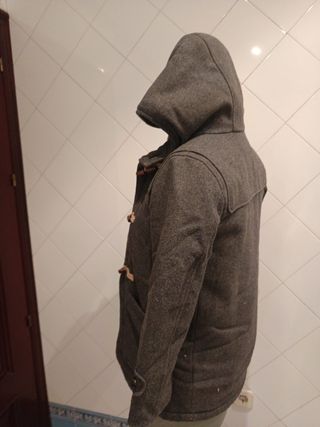 Gabardina gris con capucha para niño