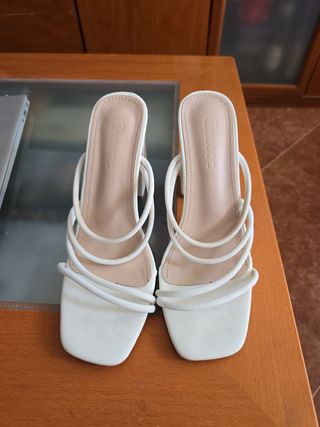 Sandalias tacón blancas verano, como nuevo 