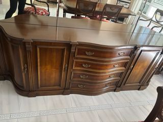 Mueble aparador de salón de madera