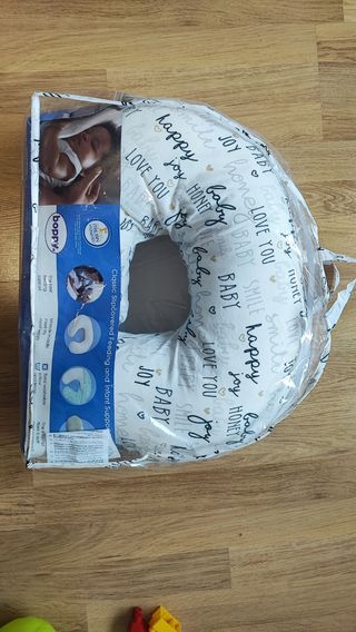 Cojín de lactancia Chicco estampado