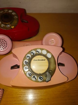 Lotto di 2 telefoni vintage Face Standard e Lillo