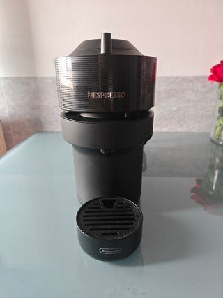 Cafetera Nespresso Vertuo Negra
