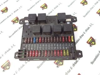Caja de fusibles Nissan TRADE 24063G4901 24063-G4901