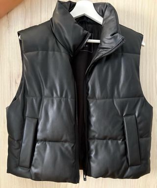 Chaleco negro Zara NUEVO