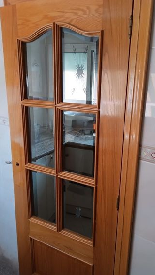Puerta Roble con Cristales 186x71.30