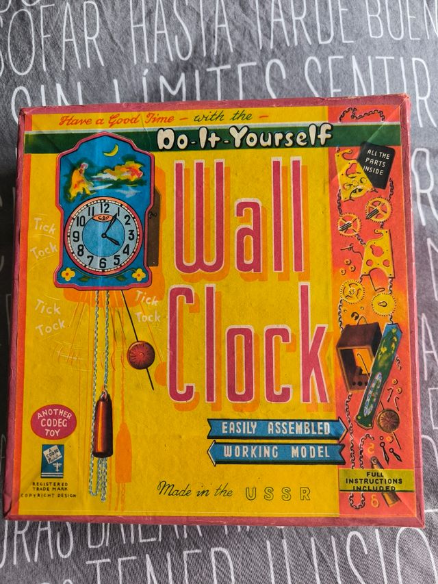 Kit reloj pared ruso Mayak de la Unión Sovietica