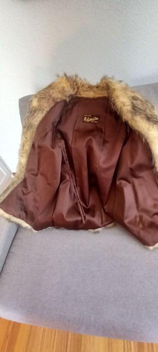 Chaquetón de piel natural opossum. 