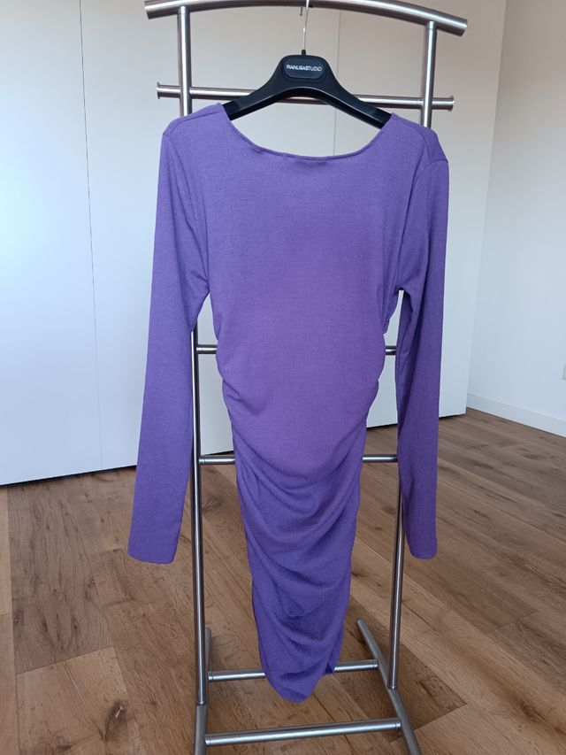 Coppia di abiti x uscire taglia S, viola e verde.