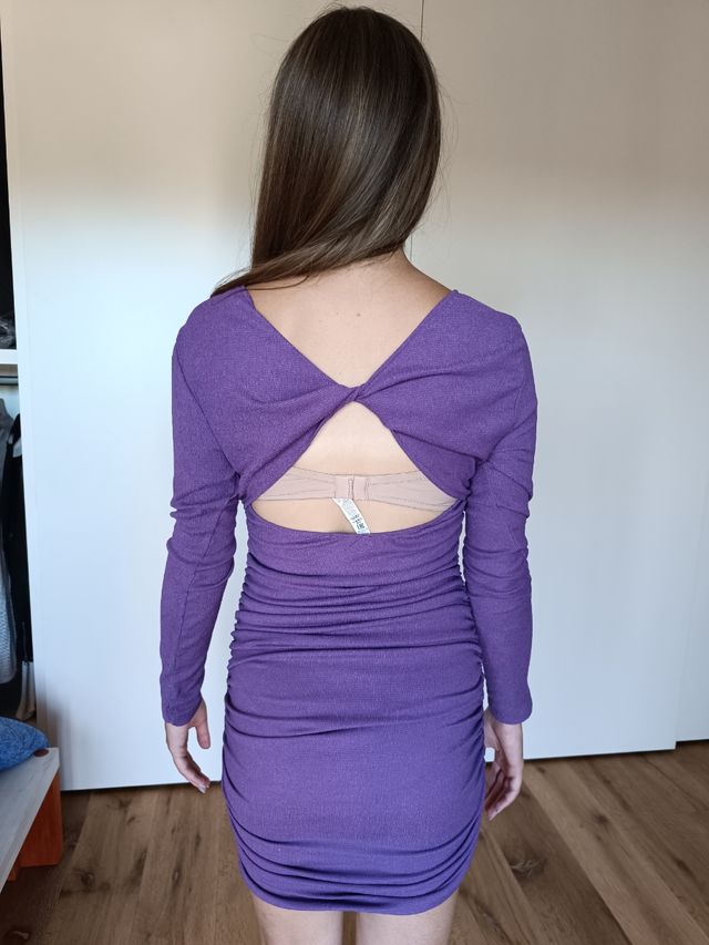 Coppia di abiti x uscire taglia S, viola e verde.