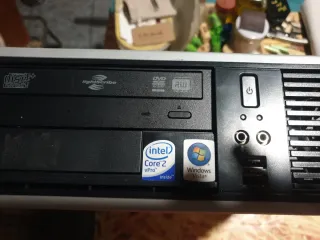 2 Mini PC's eMachines, más un hp compaq.