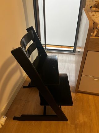 Trona Stokke Tripp Trapp Negra