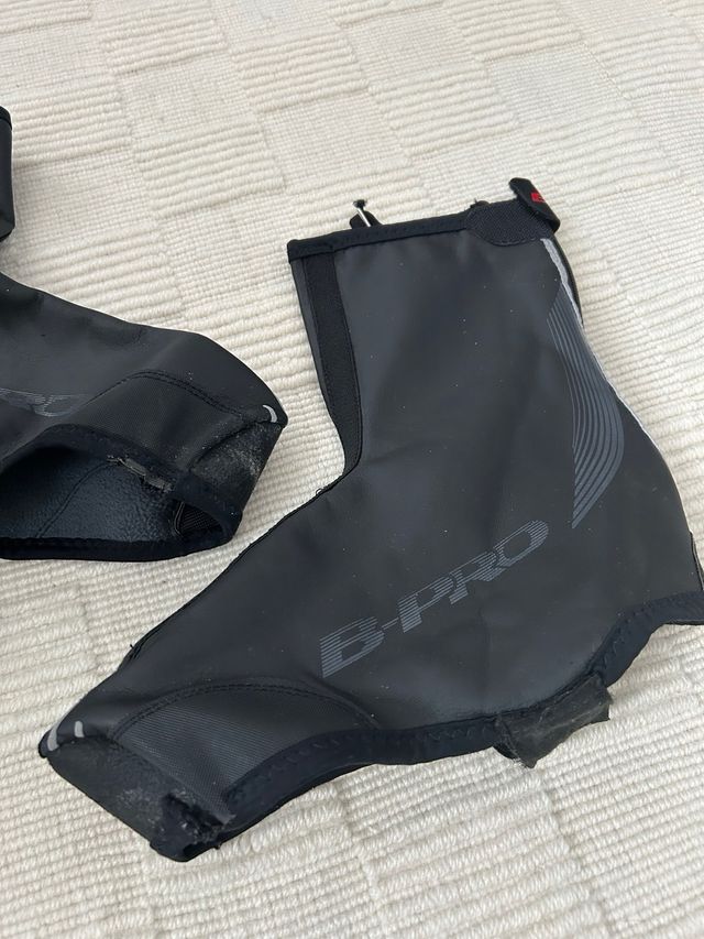Cubre zapatillas ciclismo B-PRO negros