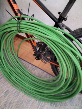 Cable eléctrico 3x6mm 50 metros.