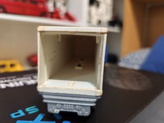 Camión Volvo + Remolque Majorette