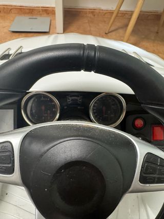 Coche eléctrico infantil Mercedes Blanco