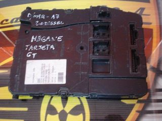 Caja de fusibles RENAULT SCENIC 8200780018 U118400150J 8200714305