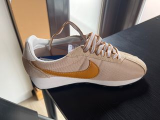 Nike Linen/Desert Beige/Orange Zapatillas