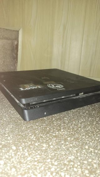 PS4 (PlayStation 4) Negra