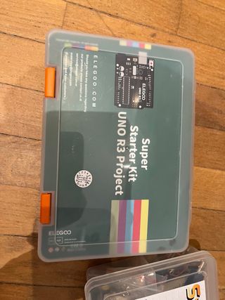 Kit de componentes electrónicos Elegoo UNO R3