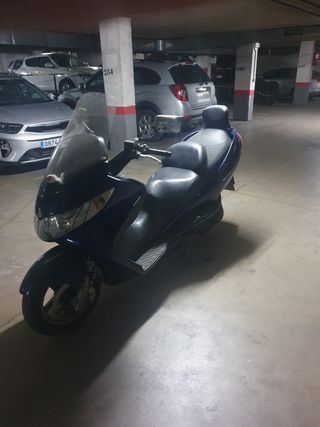 Suzuki Burgman 250cc 26000 km precio negociable