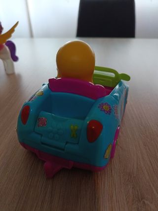 Coche y Muñeca Pin y Pon