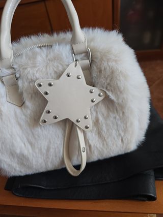 Bolso pelo blanco Stradivarius