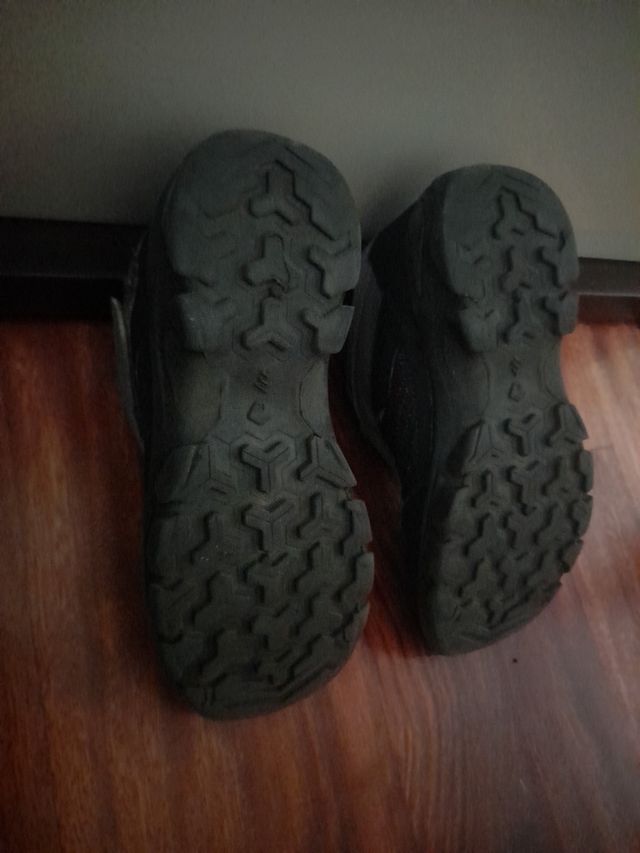 Botas permeables tipo trekking niño, número 33