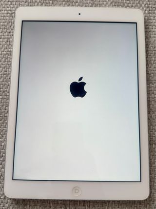 Apple iPad Air + Cellular Bianco